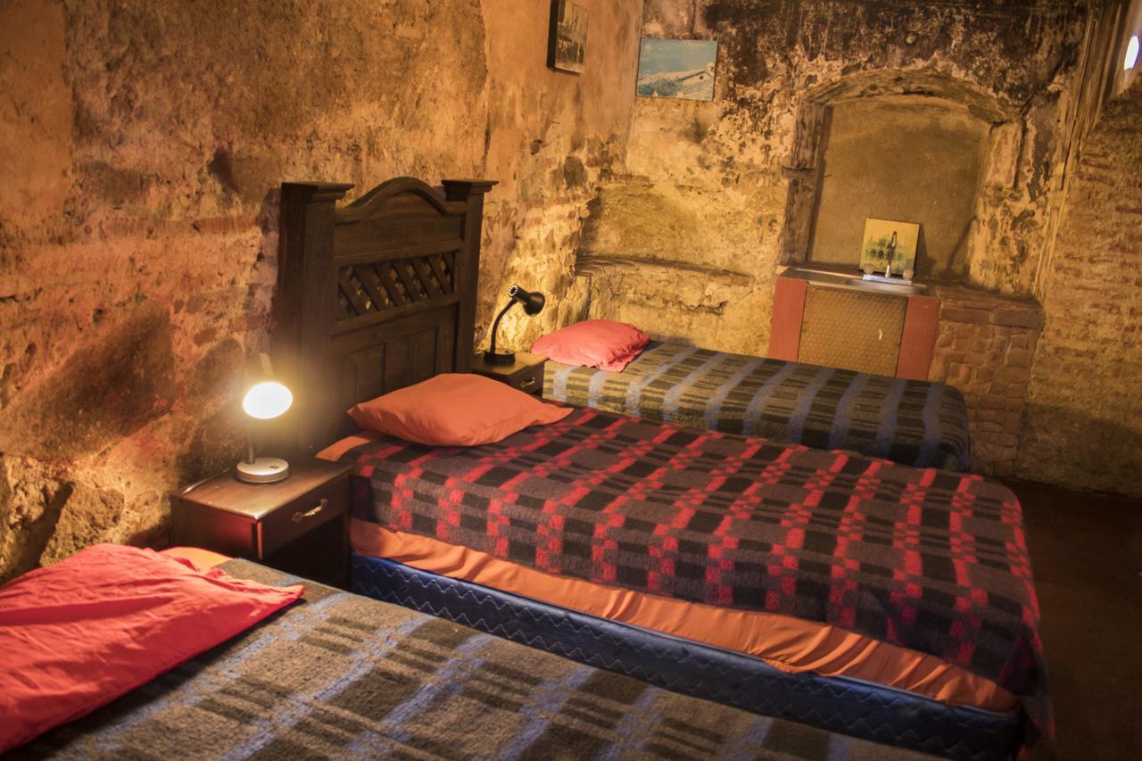 Split Hostel Antigua Buitenkant foto
