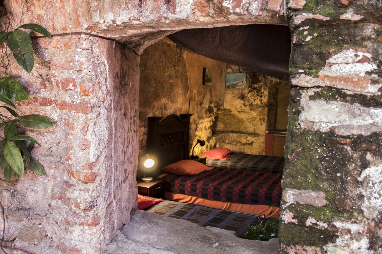 Split Hostel Antigua Buitenkant foto